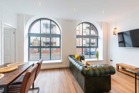 Communal lounge/ TV room, Living room