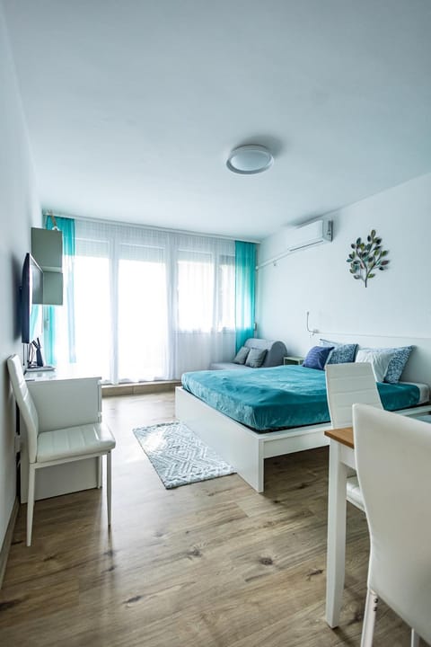 Living room, Bedroom