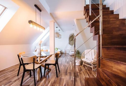 Living room, Photo of the whole room, Dining area