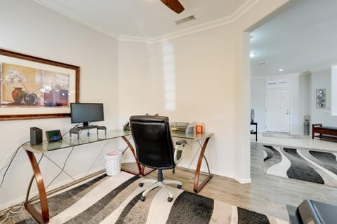 Close to Golf! Sunlit Surprise Escape with Casita House in Sun City Grand