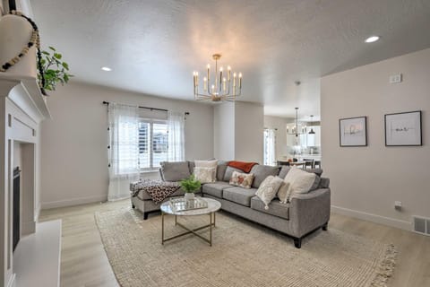 Lovely Vineyard Getaway Less Than 1 Mi to Utah Lake! House in Vineyard