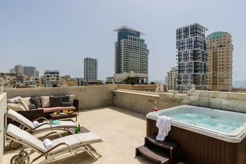 Hot Tub, Balcony/Terrace