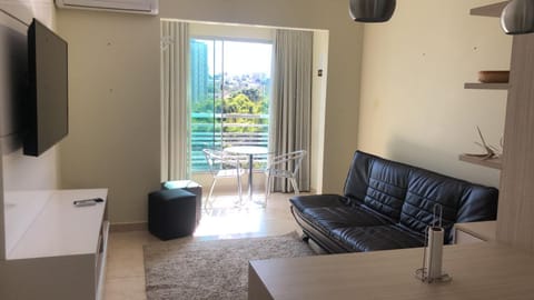 Communal lounge/ TV room, TV and multimedia, Living room