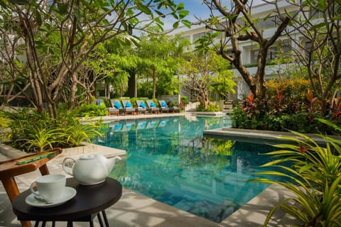 Patio, Coffee/tea facilities, Swimming pool, Swimming pool, sunbed