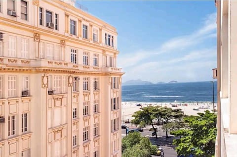 Beach, Sea view, Location