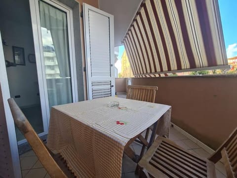 Balcony/Terrace, Dining area