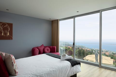 Bird's eye view, View (from property/room), Bedroom, Mountain view, Sea view