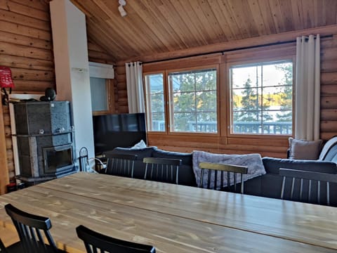 Photo of the whole room, Seating area, Dining area
