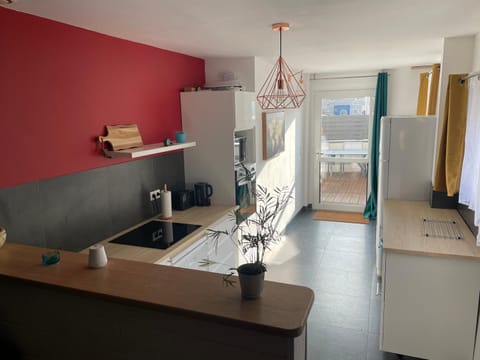 Maison centre bourg à 50m de la plage House in Brittany