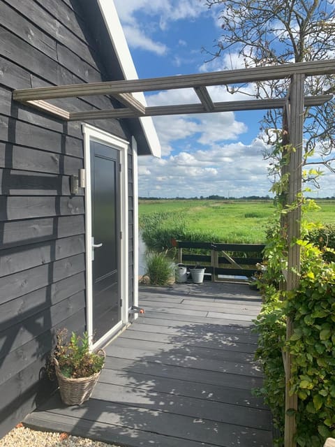 Property building, View (from property/room)