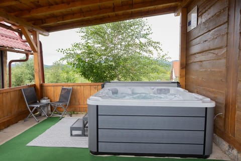 Hot Tub, View (from property/room), Balcony/Terrace, Swimming pool, Breakfast