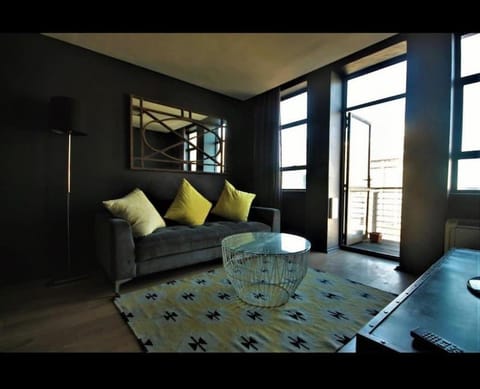 Fountain Suites Aparthotel - PRIVATE Apartment in Cape Town