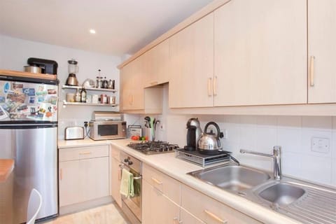 Walking distance to racecourse and city centre House in York