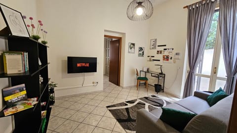 Library, TV and multimedia, Seating area