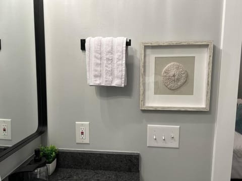 Brand New Luxury home 2022-Hot Tub-Pet Friendly House in Hixson