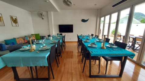 TV and multimedia, Living room, Dining area