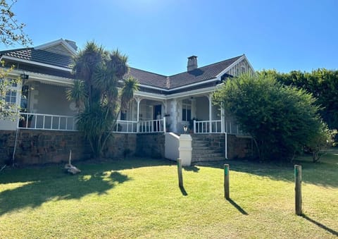 Property building, Garden, Garden view