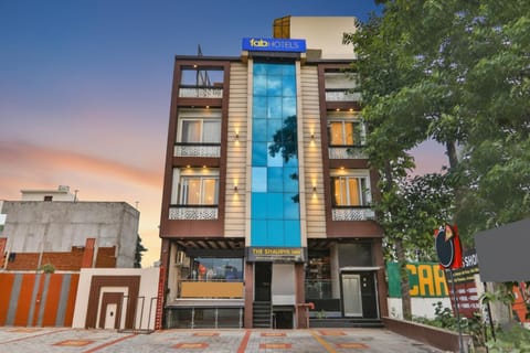 Property building, Facade/entrance