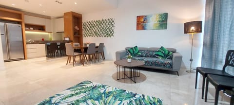 Kitchen or kitchenette, Living room, Seating area, Dining area, minibar, pet friendly, stove