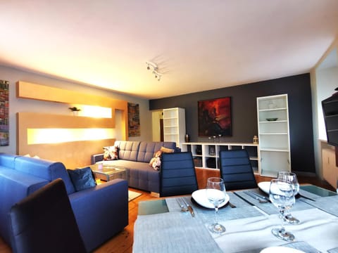 Living room, Seating area, Dining area