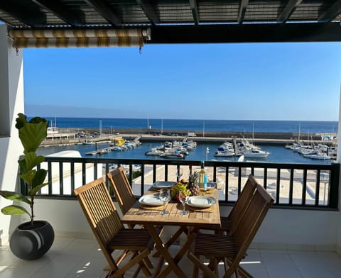 Patio, Off site, Day, Natural landscape, View (from property/room), Balcony/Terrace, Dining area, City view, Sea view