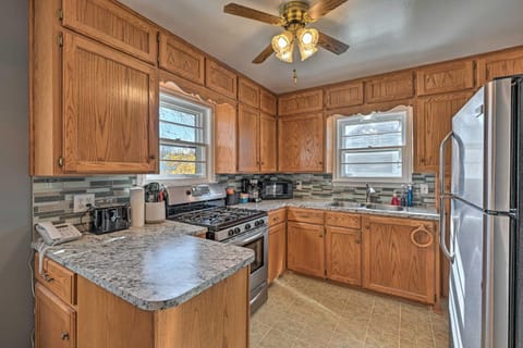 Charming Family Home about 4 Mi to Granite Peak! House in Wausau