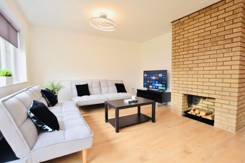 Spacious Central Oxford Detached Home House in Oxford