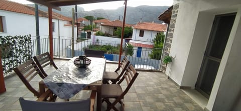 Inner courtyard view