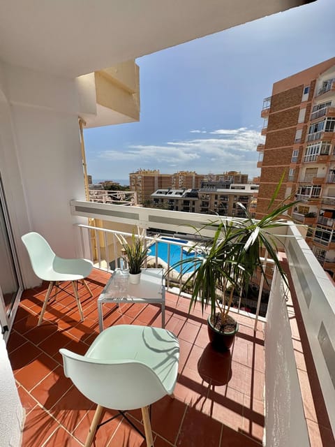 Balcony/Terrace, Pool view, Sea view