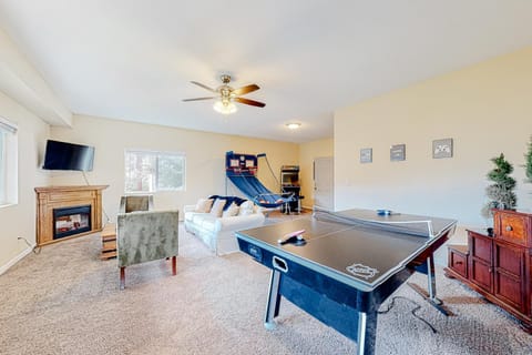 Deer Mountain House in Lake Arrowhead