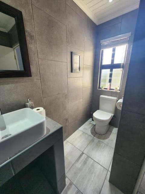 Hook Wine And Sinker Apartment in Western Cape