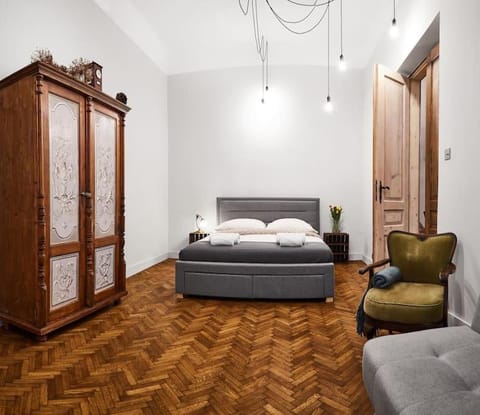 Bed, Photo of the whole room, Bedroom, wardrobe
