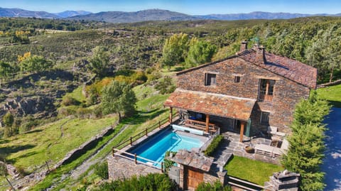 Property building, Natural landscape, Bird's eye view, Mountain view