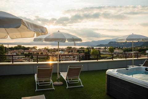 Apartments Monsurei, Lake view Apartment in Bardolino