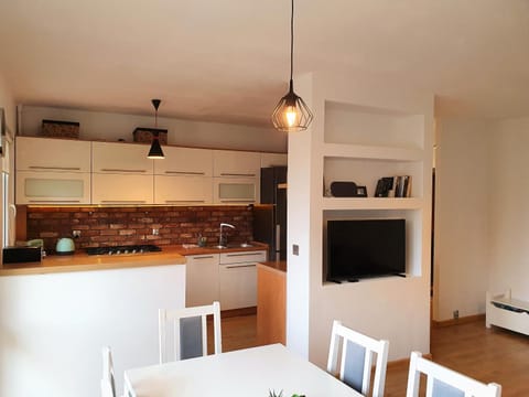 Communal lounge/ TV room, Activities, Library, Library, TV and multimedia, Kitchen or kitchenette, Living room, Dining area, Breakfast, Breakfast, dishwasher, minibar, pet friendly, stove, toaster, kitchen