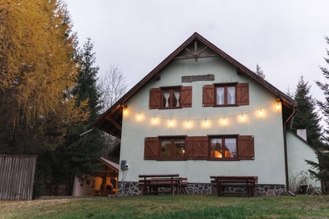 Property building, Garden, Garden view