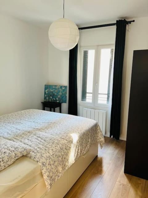 Appart PARIS Sud - calme & lumineux - RER B 2 minutes Apartment in Île-de-France