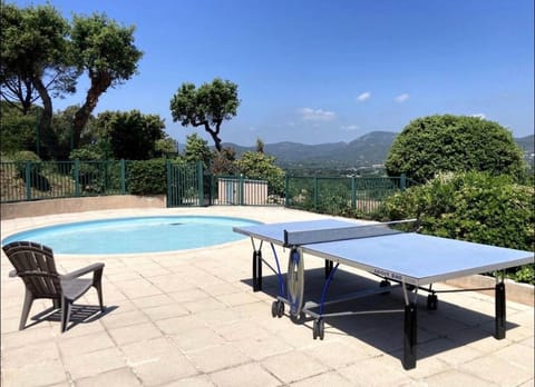 Modern apartment , Golfe de Saint Tropez Apartment in Gassin