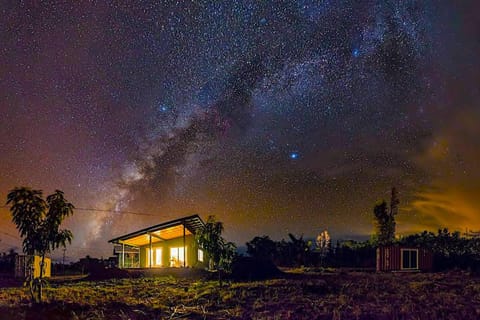 Property building, Night, Garden, Garden view, Street view, Inner courtyard view, Parking