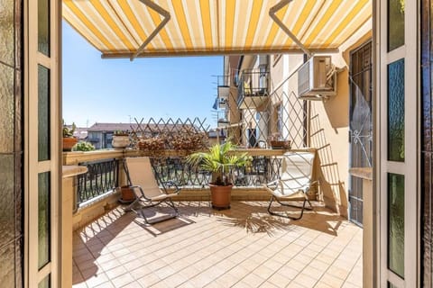 Patio, View (from property/room), Balcony/Terrace