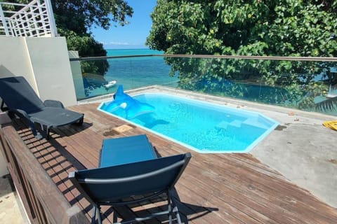 Sea view, Swimming pool, sunbed