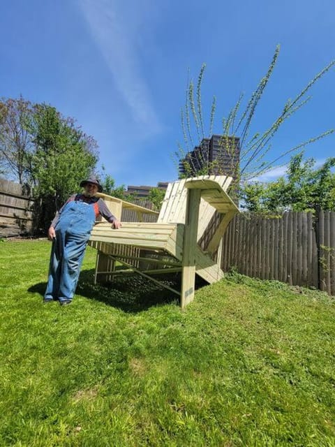 2 BR - Off Street Parking - Amazing View Nearby Apartment in Pittsburgh