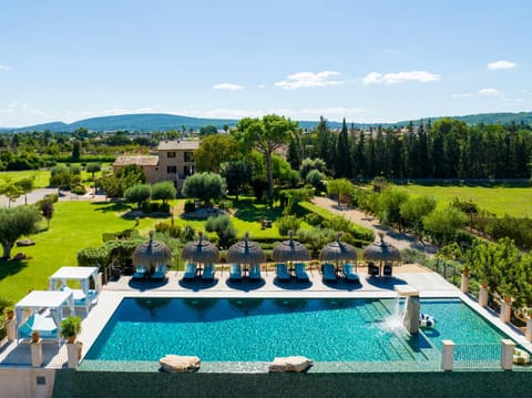 Mountain view, Pool view