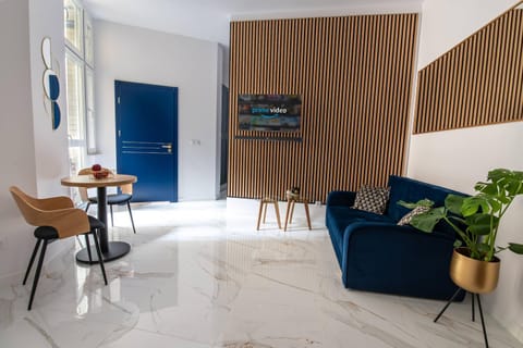TV and multimedia, Living room