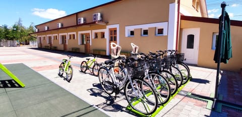 Day, Cycling
