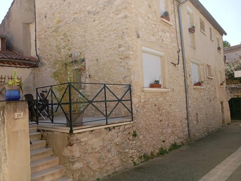"Les Tournesols" House in Saint-Martin-d'Ardèche