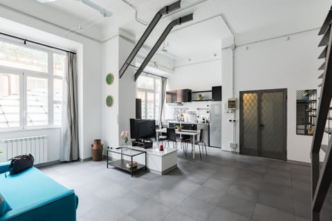 Horse-riding, Snorkeling, Living room, Seating area, Diving, Evening entertainment, Text overlay, Landmark view, Entertainment, babysiter, furniture, internet, internet, oven, stove, toaster, wedding, laundry, washing machine