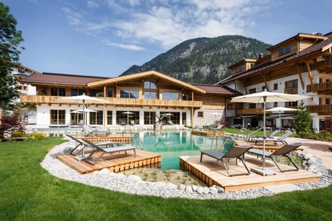 Property building, Swimming pool