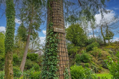 Quirky Retreats - The Coach House House in Windermere