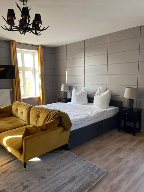 Gutshauszimmer Premium Vacation rental in Mecklenburgische Seenplatte